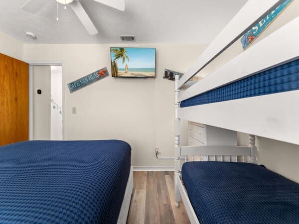 Spectacular Big 3BD Beachfront Condo!  Sleeps 10 Main Image