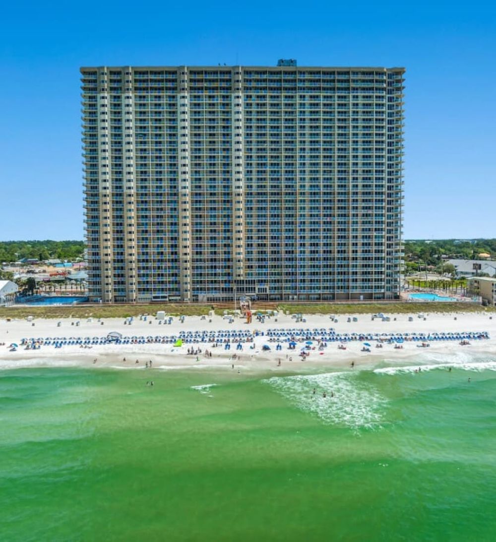 New Calypso Beach Resort! Luxury 3BD 3 BA Corner Unit! Main Image