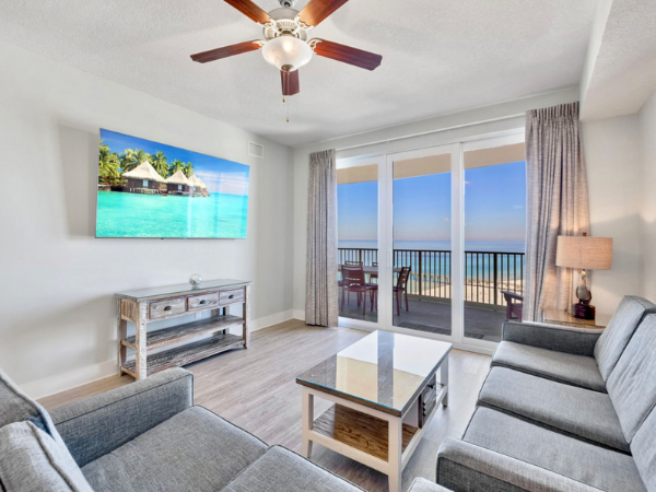 Spectacular Big 3BD Beachfront Condo!  Sleeps 10 Main Image