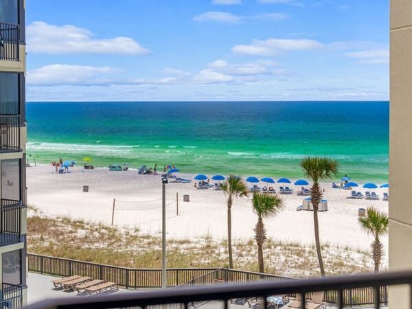 Spectacular Big 3BD Beachfront Condo!  Sleeps 10 Main Image