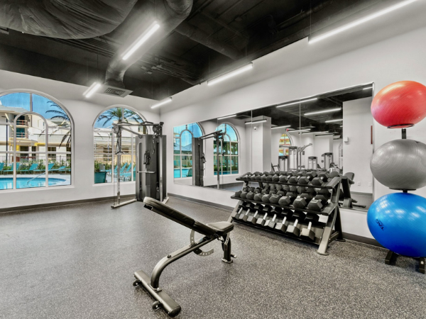 Spectacular Big 3BD Beachfront Condo!  Sleeps 10 Main Image