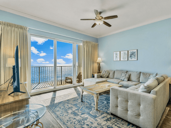 Spectacular Big 3BD Beachfront Condo!  Sleeps 10 Main Image