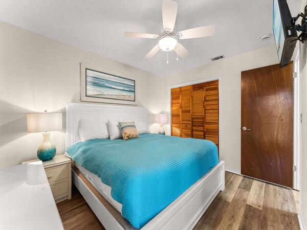 Spectacular Big 3BD Beachfront Condo!  Sleeps 10 Main Image