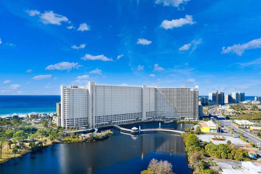 Spectacular Big 3BD Beachfront Condo!  Sleeps 10 Main Image