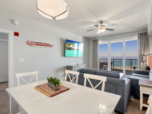 Spectacular Big 3BD Beachfront Condo!  Sleeps 10 Main Image