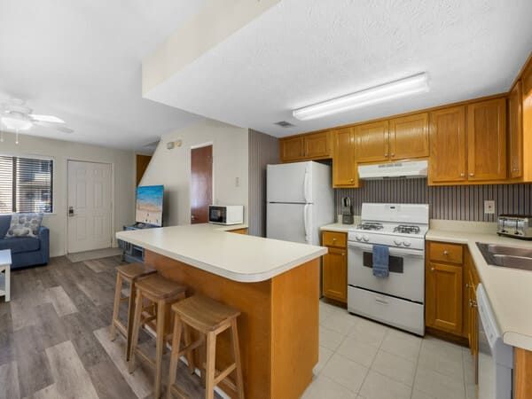 Spectacular Big 3BD Beachfront Condo!  Sleeps 10 Main Image